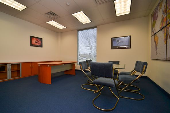 5 Emery Ave, Randolph, NJ 07869